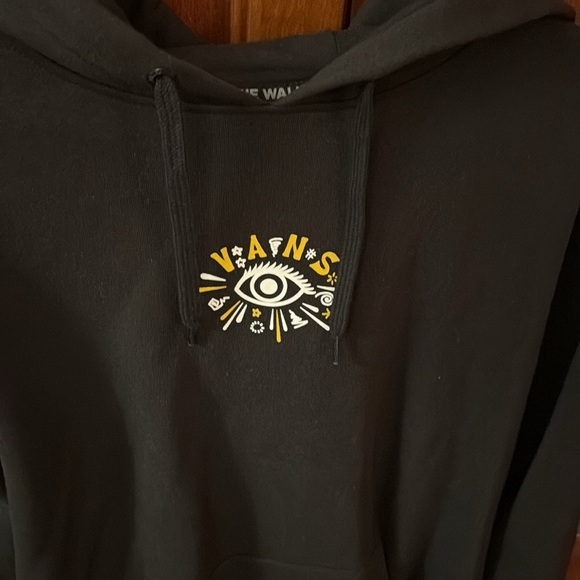 NWT amazing heavyweight black hooded sweatshirt. 2 drawstrings. Kangaroo pocket - Picture 2 of 4